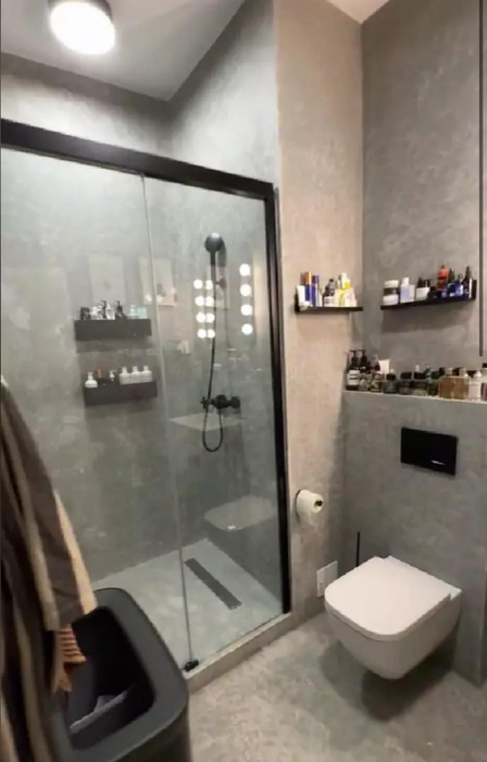 Cum arată apartamentul lui Maurice Munteanu din București. Locuința l-a costat peste 115.000 de euro