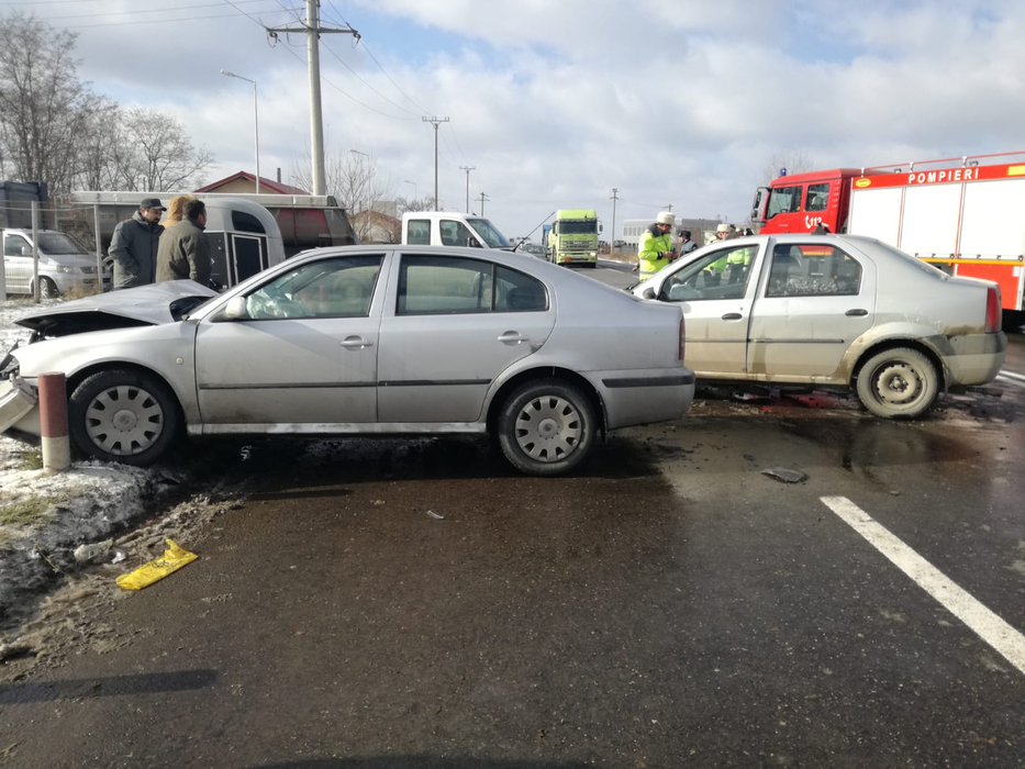 Accident cu șase răniți, la ieșirea din Slobozia spre Urziceni, pe DN2A
