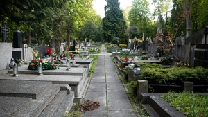 Jaf de proporții în cimitirele din județul Constanța. Câte mii de lei au furat hoții de morminte