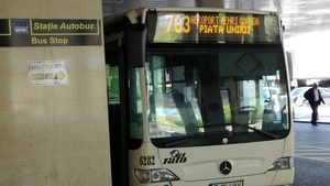 Ce a păţit un român care s-a întors dintr-o excursie în Franţa la un chioşc RATB din zona Aeroportului Otopeni!