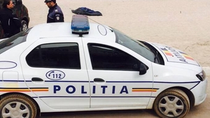Acest cuplu a intrat cu Mercedesul pe plaja din Mamaia, iar cel mai cunoscut poliţist din România s-a aprins imediat. Ce a spus GODINĂ