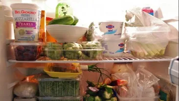 Bancul zilei | Te rog scoate din frigider puiul și pune-l la odihnit