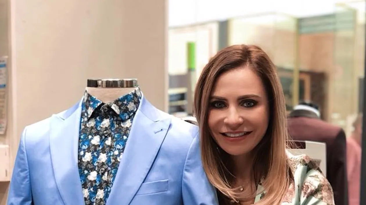 Adina Buzatu, victima hackerilor: ”Când am intrat pe Instagram, am văzut că nu mai am conturile”