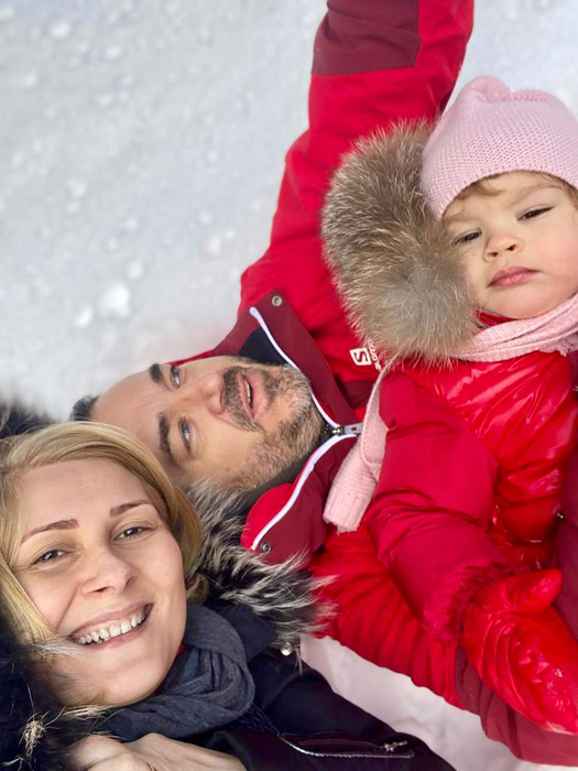 Vedeta "Observatorului" s-a bucurat de zăpadă alături de familie
