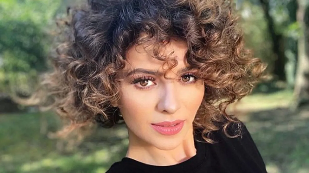 Like Creața este însărcinată. Celebra vloggeriță a făcut publice primele imagini cu burtica