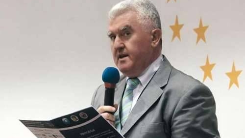 Profa de la ASE a pierdut procesul de paternitate! Directorul de la Polizu a negat aventura si a dat vina pe un “cocktail”!