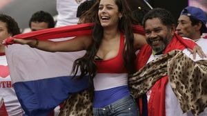 Ce face acum Larissa Riquelme, tânăra virală de la Campionatului Mondial din 2010. E schimbată radical și o poți vedea la CM 2026