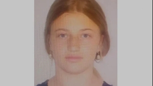 Ați văzut-o? O minoră de 17 ani a fost dată dispărută. Autoritățile au demarat căutările