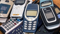 Telefoanele vechi și stricate pot valora o avere. Cum folosește AI-ul reciclarea pentru a recupera metale prețioase