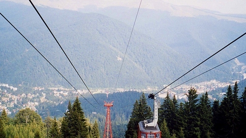 Un bărbat a căzut din telescaun, la Cota 2000 din Sinaia!