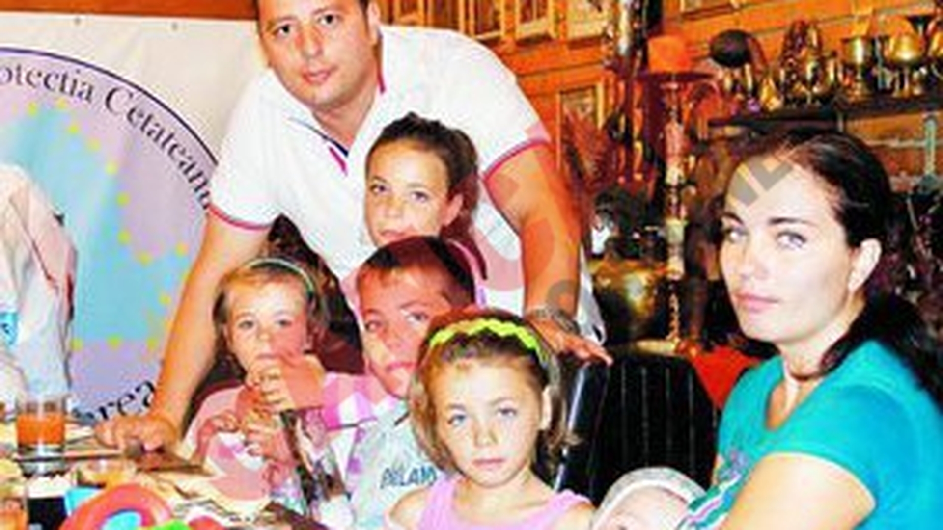 Mos Craciun, in miez de vara
