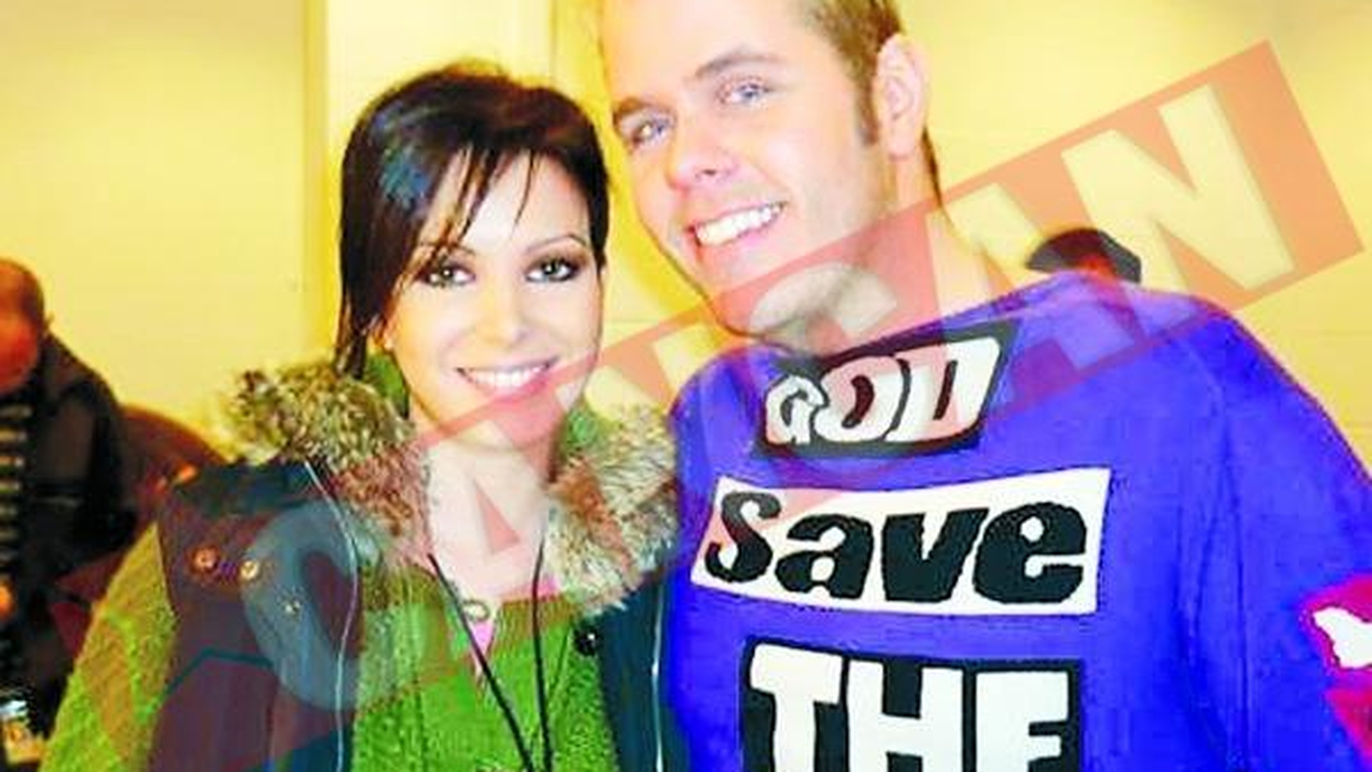 VJ Ela barfeste cu celebrul Perez Hilton