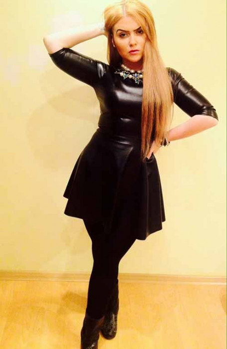 Oana Radu a pierdut din nou lupta cu kilogramele! Imagini paparazzi