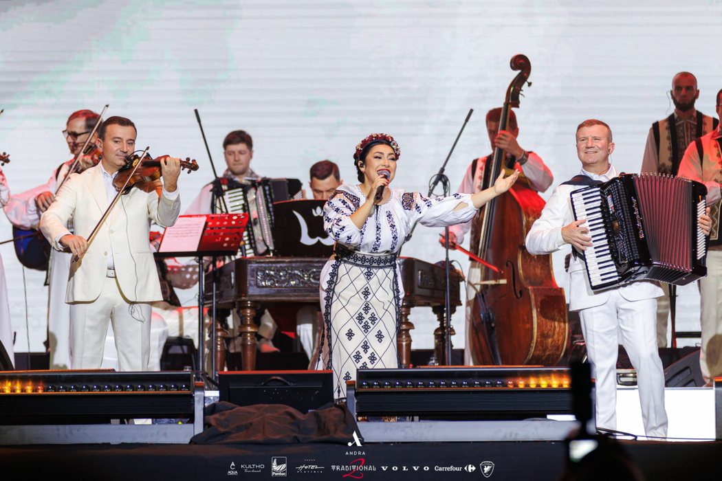 Concertul „Tradițional 2” susținut de Andra, împreună cu Orchestra Fraților Advahov, difuzat pe ProTV în prima zi de Crăciun,  preferatul telespectatorilor români