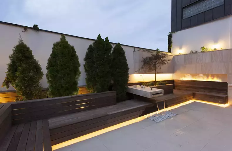 Cum arată casa Andreei Raicu. Vedeta locuiește într-o vilă de lux din centrul Capitalei, decorată cu mobilier de catifea