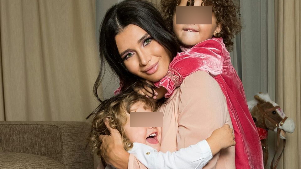 EBA s-a întors val vârtej din Maldive după articolul din CANCAN.ro!