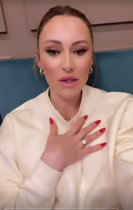 Ioana Chișiu, dezvăluiri copleșitoare despre divorțul de tatăl fiicelor sale: “Nu vreau să mă judecați”. Am aflat cine este și cu ce se ocupă noul iubit al blondei