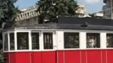 VIDEO Criza le da idei primarilor! Inchiriaza tramvaie de epoca in schimbul alimentelor