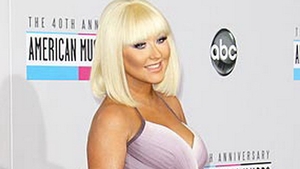 Christina Aguilera lanseaza un nou trend. Vezi ce nume inedit a ales pentru fetita pe care a adus-o pe lume