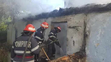 Incendiu la o mănăstire de maici din Tulcea! O femeie a fost găsită carbonizată