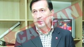 Sandu: "Nu accept sfaturi de la un urmarit penal" Popescu: "La cate am facut pentru el, sa-i fie rusine"