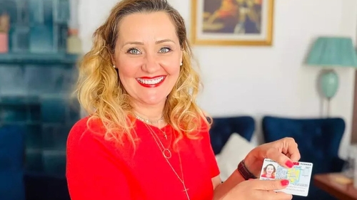 50 de ani, primărița Elena Lasconi nu a putut să repare greșeala din actele sale de identitate. Cum s-a numit edilul din Câmpulung până în 2022