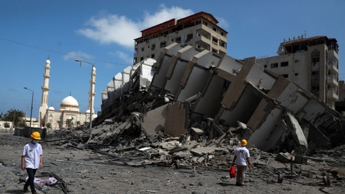 Militanții palestinieni au lansat alte zeci de rachete asupra Israelului. Un copil a fost omorât