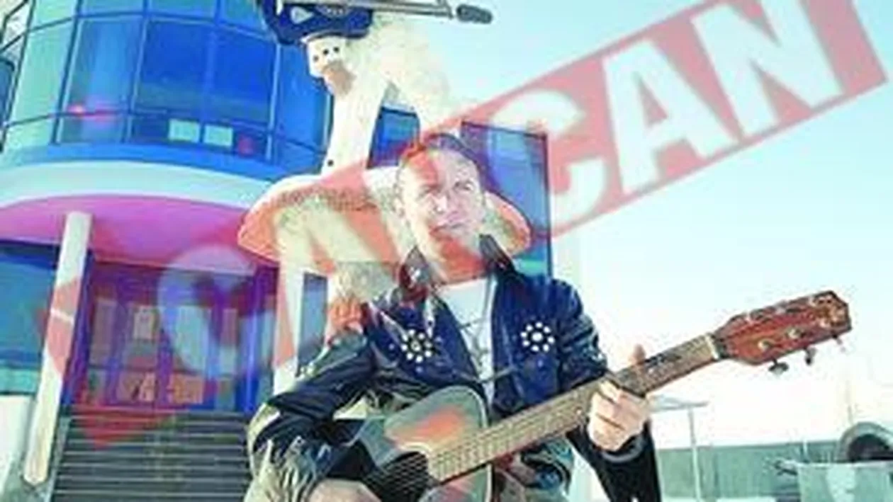 Parastas cu tort, in memoria lui Elvis