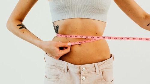 Ceaiul care te ajută să câștigi lupta cu kilogramele în plus! Mimează efectul pastilelor de slăbit