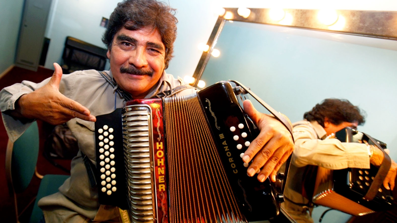 Muzicianul mexican Celso Piña, supranumit "rebelul acordeonului", a murit la 66 de ani