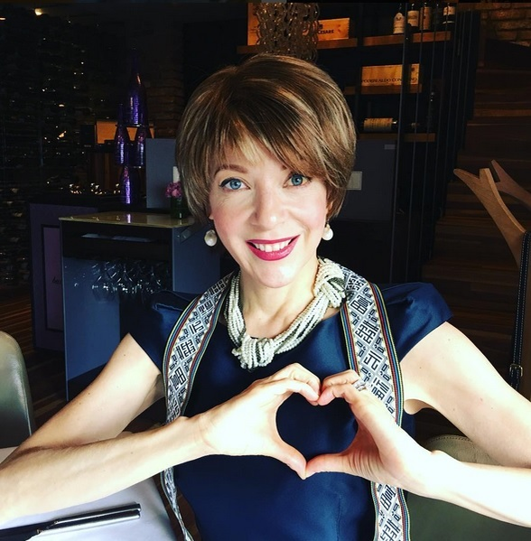 Prima reacţie a celebrei EDITH GONZALEZ, după ce au apărut zvonuri că ar fi pierdut lupta cu cancerul şi ar fi murit