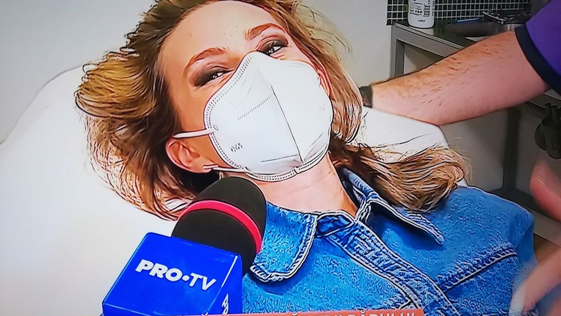 Crina Abrudan își pune păr prin metoda ”vampir”: ”Îmi cădea foarte mult!”