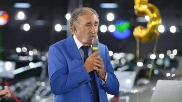 Ion Ţiriac şi-a completat colecţia de maşini cu un Auburn Speedster fabricat în anul 1935! Miliardarul l-a restaurat timp de un an