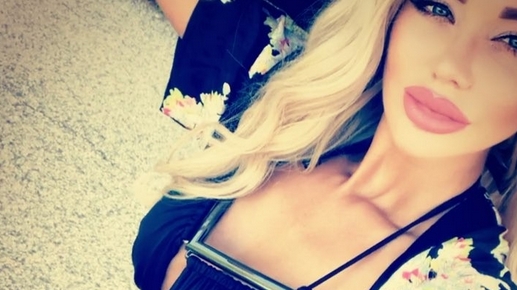 Mai slabă ca niciodată! Bianca Drăguşanu s-a filmat în costum de baie şi a arătat TOT, TOT