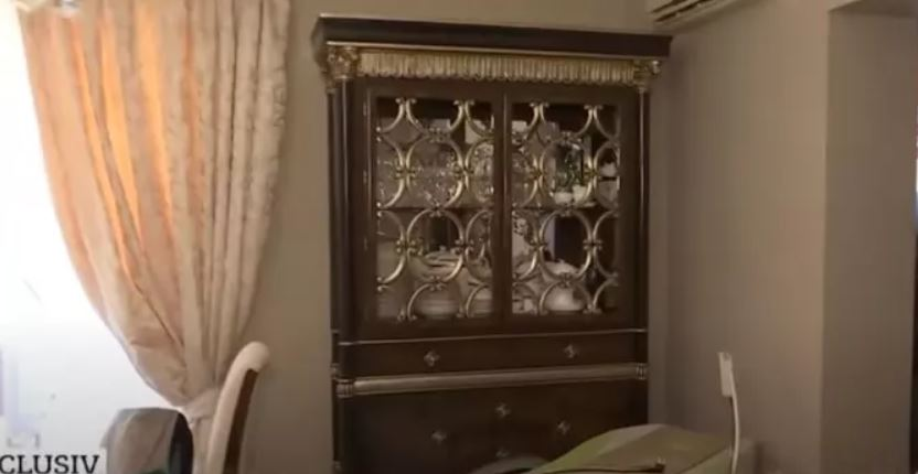 Cum arată casa Vicăi Blochina. Apartamentul cumpărat de Pițurcă are 3 camere, cadă din cristal și pat din piele de crocodil