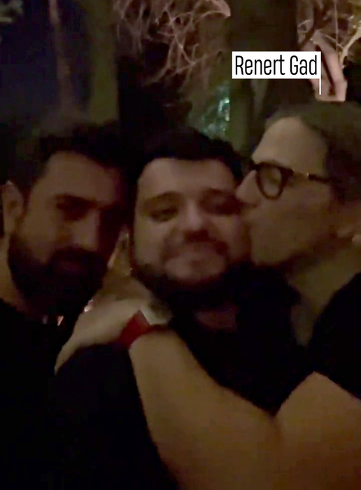 Renert Gad și-a sărutat avocatul care i-a obținut achitarea