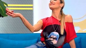 Flavia Mihăşan, după despărţirea de Codin Maticiuc: „Aş vrea să fiu model de picturi nud!”