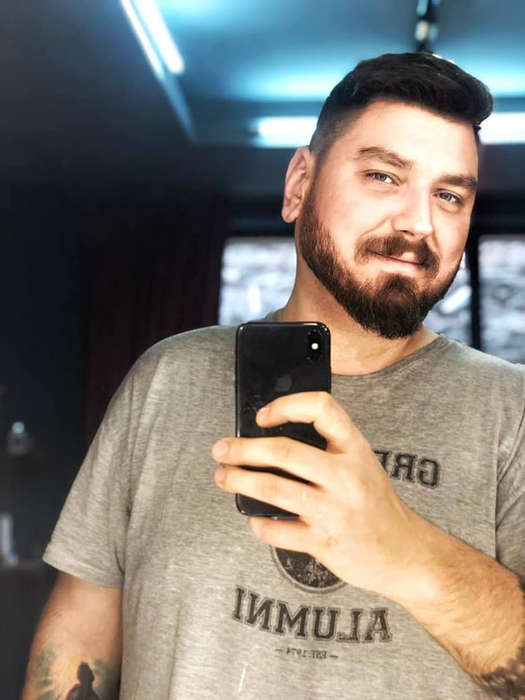 Micutzu, la un pas de tragedie: ”Au căzut 3 stânci. Una a intrat în mașina în care eram”