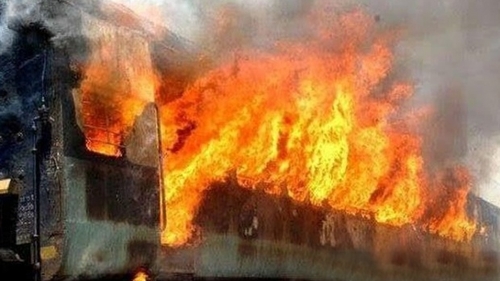Incendiu devastator la Timișoara! 80 de oameni au fost evacuați din spital