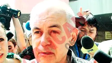 Naum Ciomu: 120 de studenti s-au ridicat in picioare si m-au aplaudat in amfiteatru cand am intrat la curs