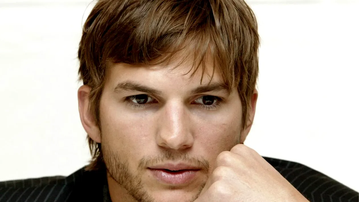 Ashton Kutcher, sacrificii imense pentru un rol! Actorul a ajuns în spital pentru că a mâncat doar fructe şi nuci