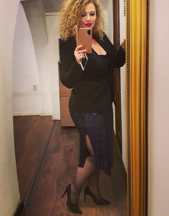Oana Lis a intrat în carantină! Vedeta a postat totul pe internet: „Breaking news!!! Eu sunt în carantină!!”