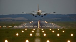 Aproape de o tragedie aviatică! A ieşit de pe pistă, la aterizare, şi...