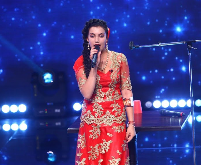 Fata din neam de căldărari care a cucerit juriul de la „X Factor”: „Nu ştiu dacă va conta că sunt de etnie romă”