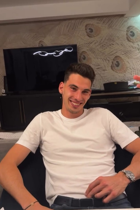 Gestul făcut de părinții lui Victor Cornea, înainte de nunta cu Andreea Bălan. I-au dat lacrimile instant!