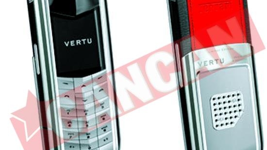 Moni Columbeanu si-a uitat in taxi telefonul de 7.500 de euro