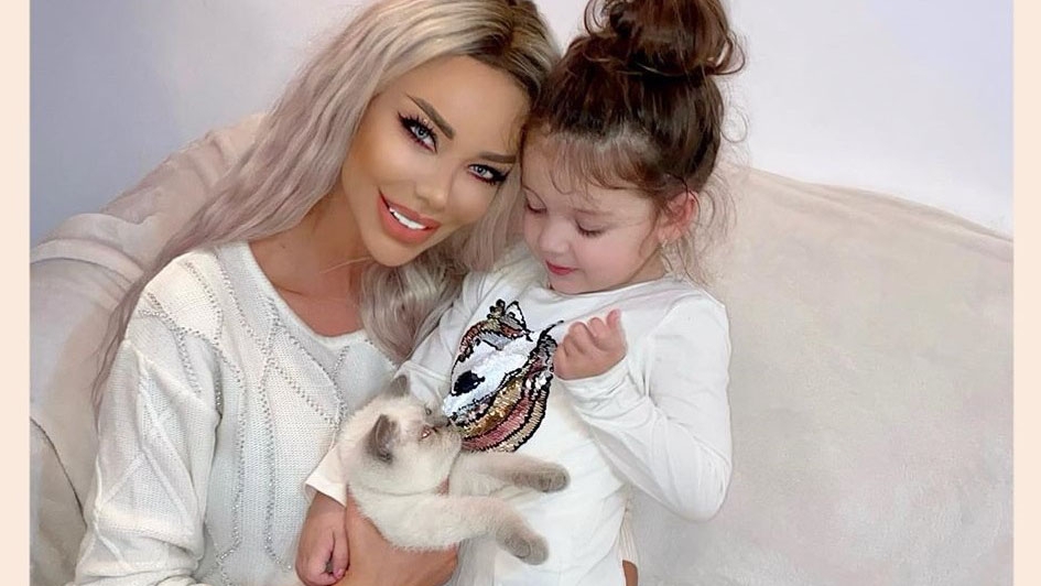 Bianca Drăgușanu a cedat în fața criticilor despre fetița ei! Ce mesaj plin ce jigniri a transmis într-o filmare