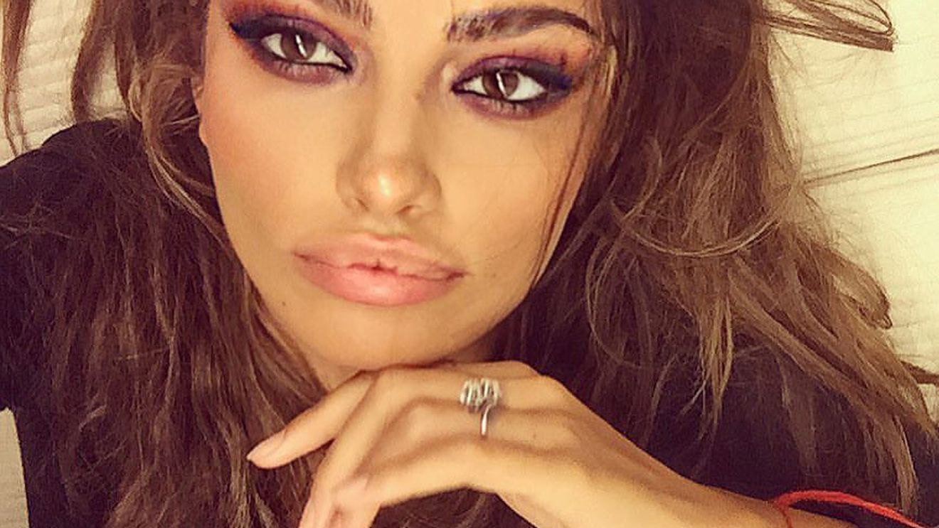 Mădălina Ghenea face praf o vedetă de la Antenă: "Tu, draga mea! Ai oglindă acasă?''