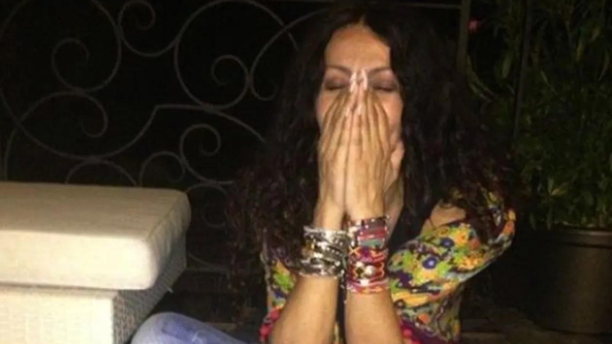 Mihaela Radulescu a imbracat rochia de mireasa. Vezi cum au umilit-o fanii!