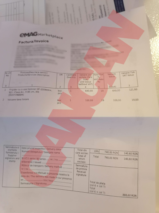 Frigiderul a fost livrat cu un an în urmă de milionar către Devoratoare